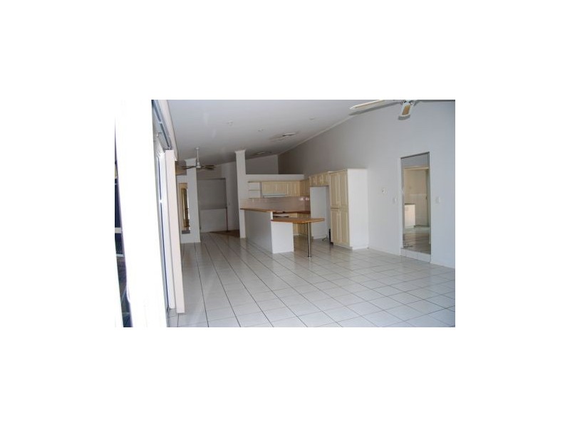 5 Langer Dr, Eimeo QLD 4740