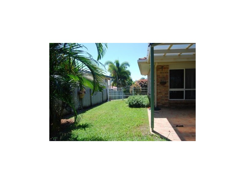 5 Langer Dr, Eimeo QLD 4740
