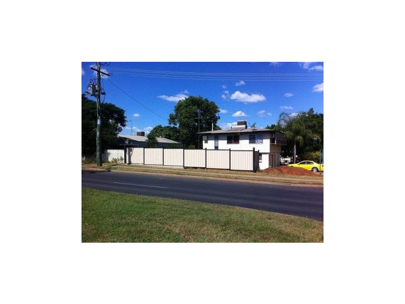 2 Rolfe St, Moranbah QLD 4744