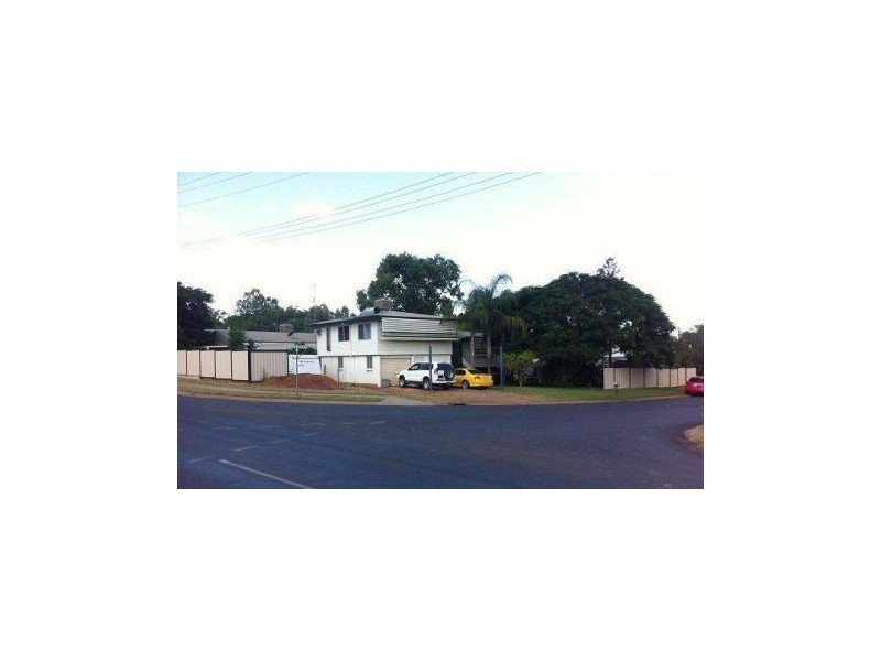 2 Rolfe St, Moranbah QLD 4744