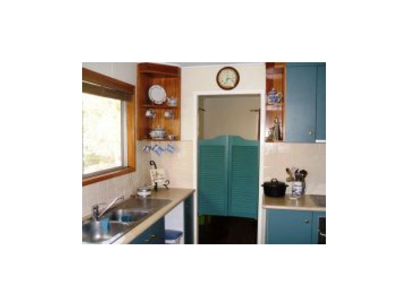 2 Rolfe St, Moranbah QLD 4744