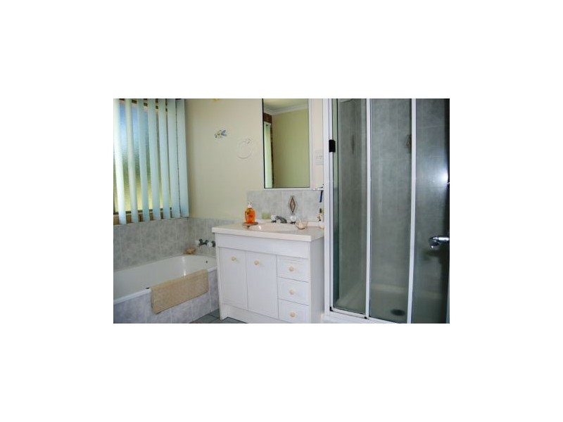 51 Carlton Rd, Sarina QLD 4737