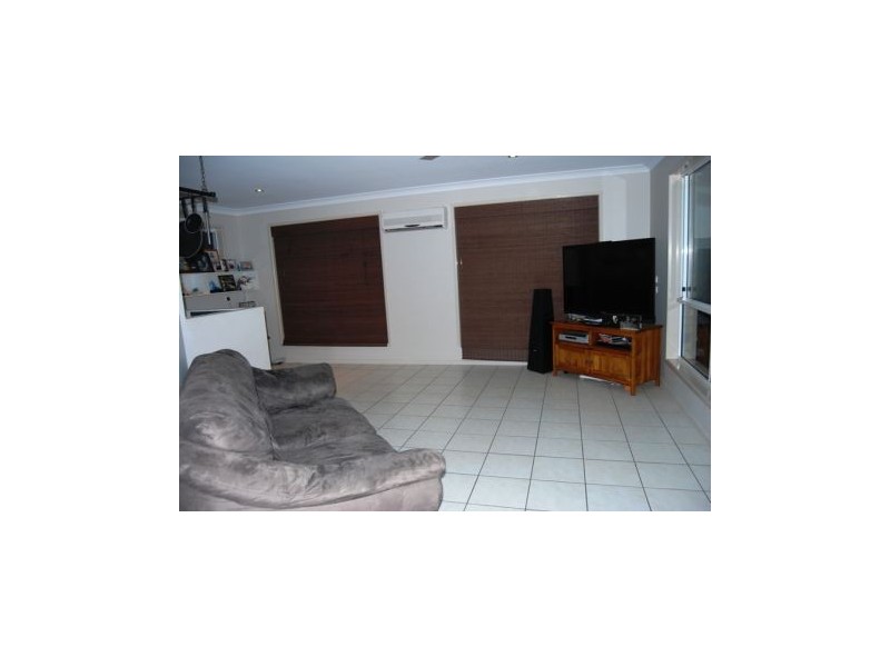4 Pelican St, Slade Point QLD 4740