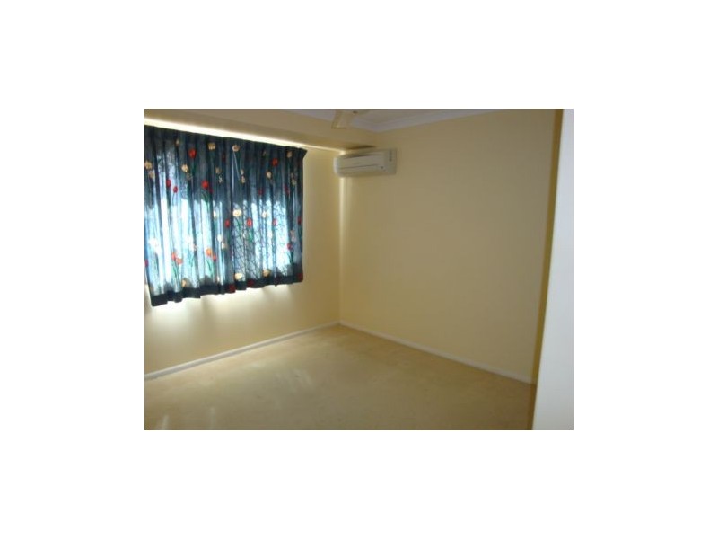 16 Barber Drive, Eimeo QLD 4740