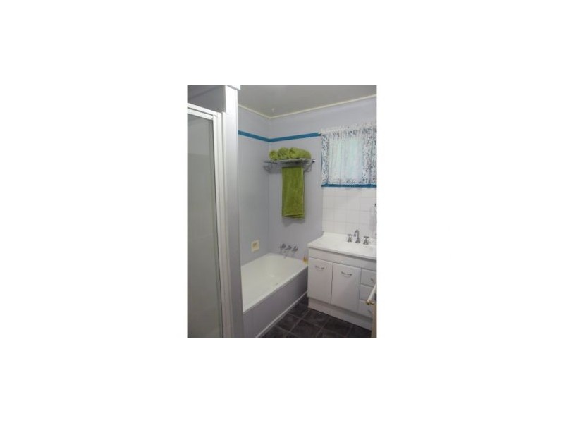 18 Mackenzie, Moranbah QLD 4744