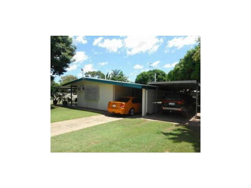 18 Mackenzie, Moranbah QLD 4744