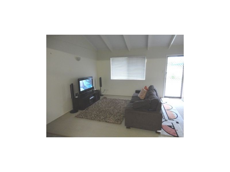 2/18 Ulanda Drive, South Mackay QLD 4740