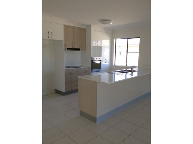 4 Oysterlee, Beaconsfield QLD 4740