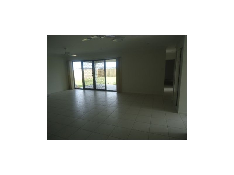 4 Oysterlee, Beaconsfield QLD 4740