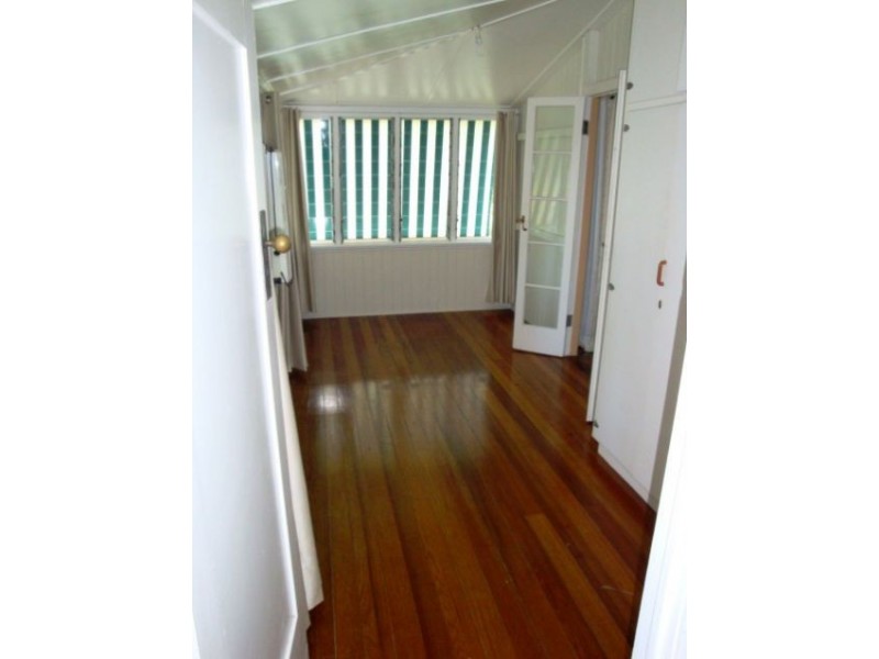 12 Taylor Street, Mackay QLD 4740