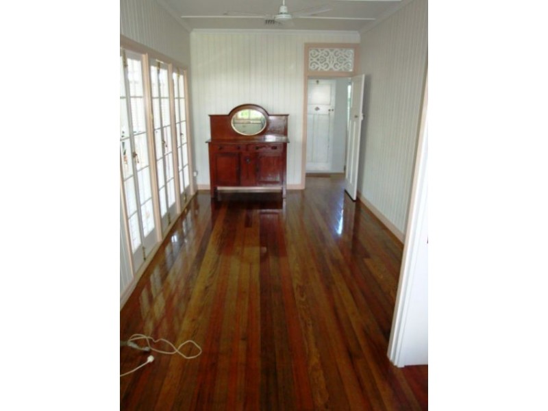 12 Taylor Street, Mackay QLD 4740