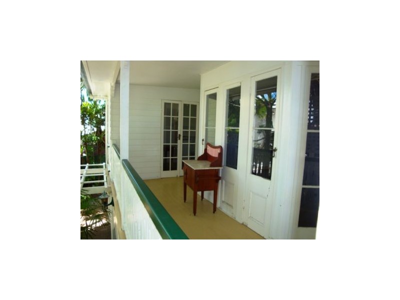 12 Taylor Street, Mackay QLD 4740