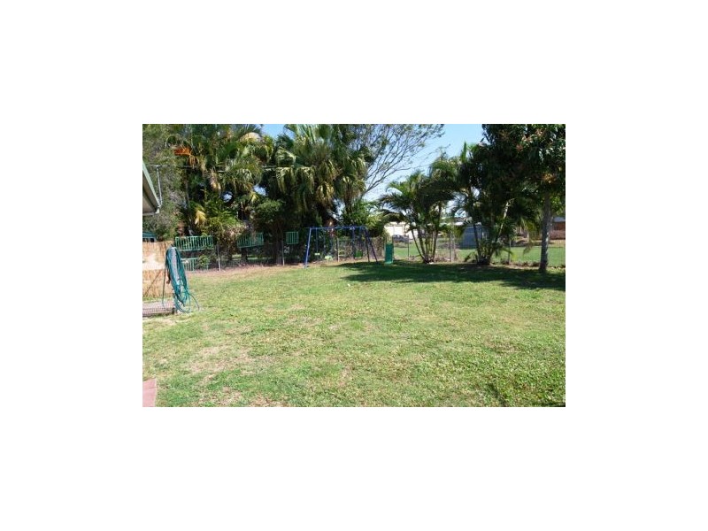 16 Avocado Crt, Beaconsfield QLD 4740