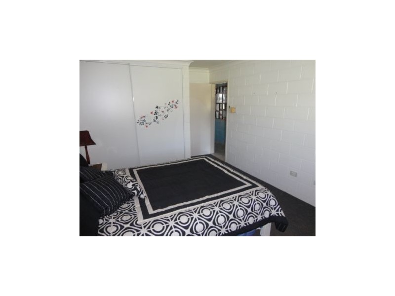 1 Wattle Court, Hay Point QLD 4740