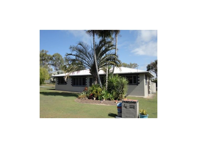 1 Wattle Court, Hay Point QLD 4740