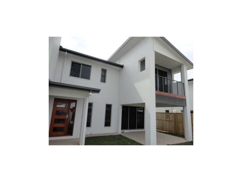 35 Lancaster Way, Ooralea QLD 4740