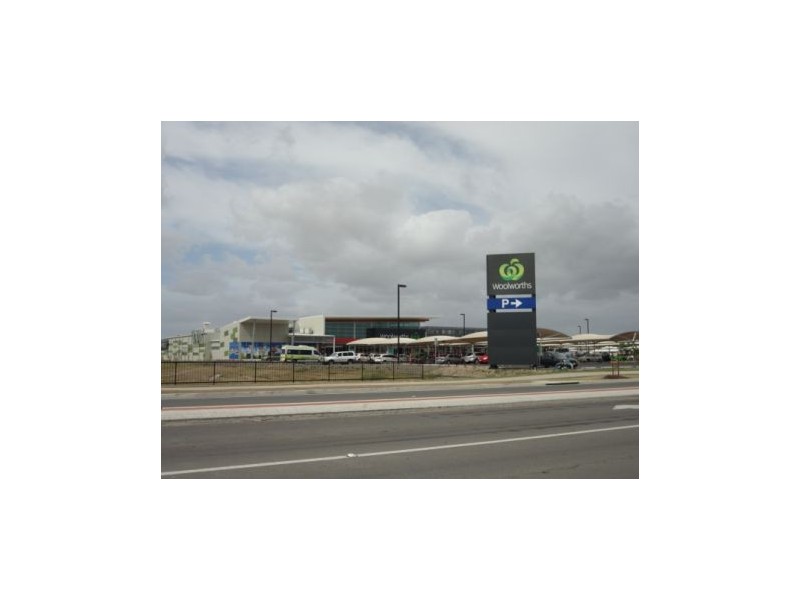 35 Lancaster Way, Ooralea QLD 4740