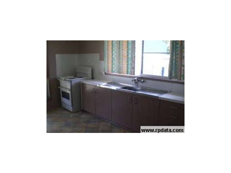 2 Leichhardt, Moranbah QLD 4744