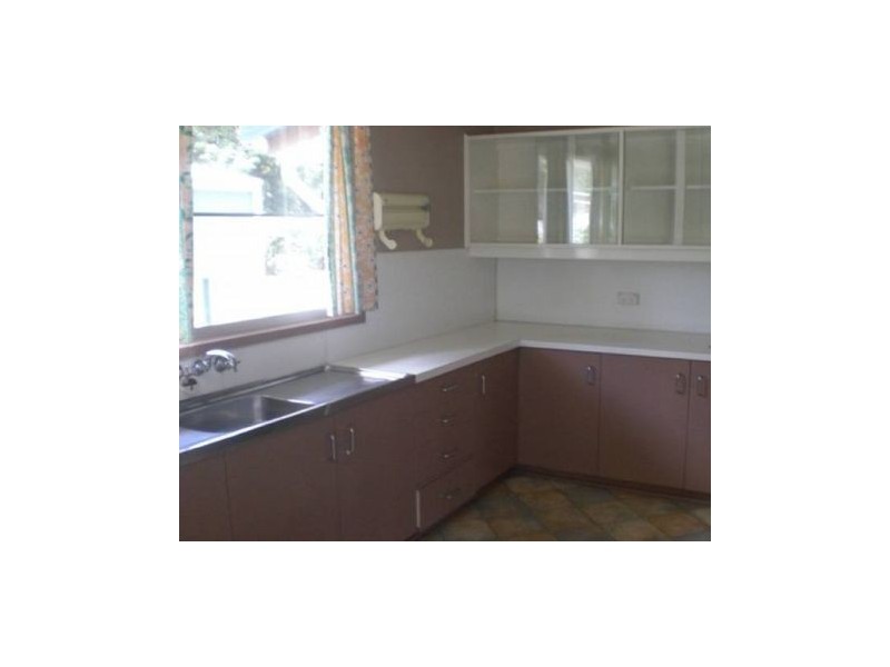 2 Leichhardt, Moranbah QLD 4744