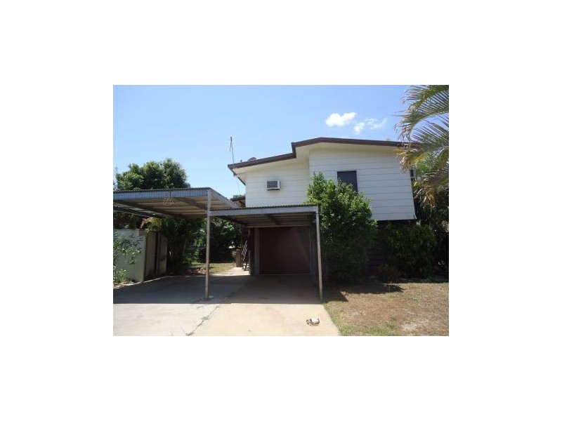 69 Cuthbert Street, Moranbah QLD 4744