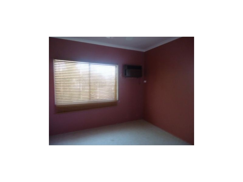 69 Cuthbert Street, Moranbah QLD 4744