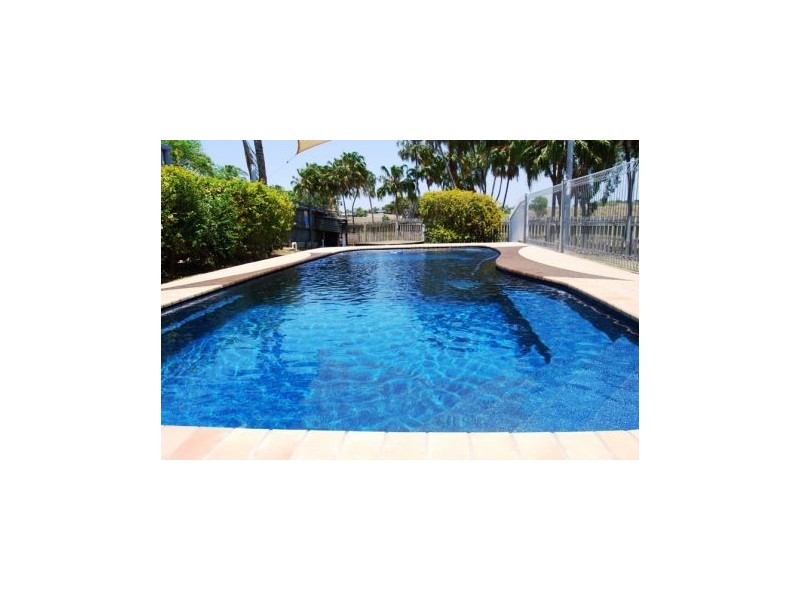 13 Edmund Kennedy Crt, Rural View QLD 4740