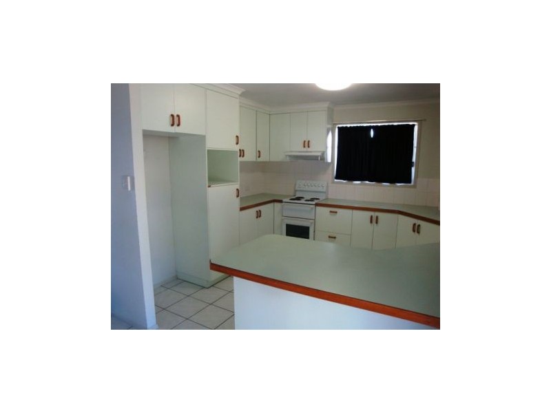10 Henry Court, Beaconsfield QLD 4740