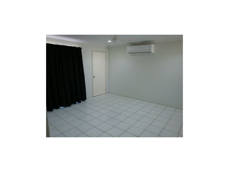 10 Henry Court, Beaconsfield QLD 4740