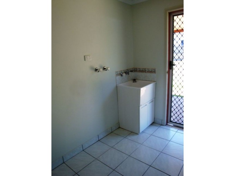 10 Henry Court, Beaconsfield QLD 4740