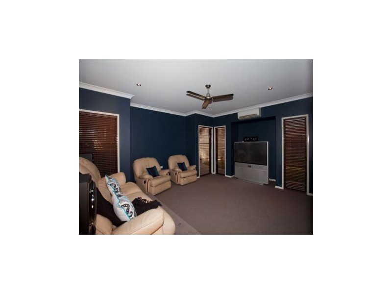 32 Livistonia Street, Andergrove QLD 4740
