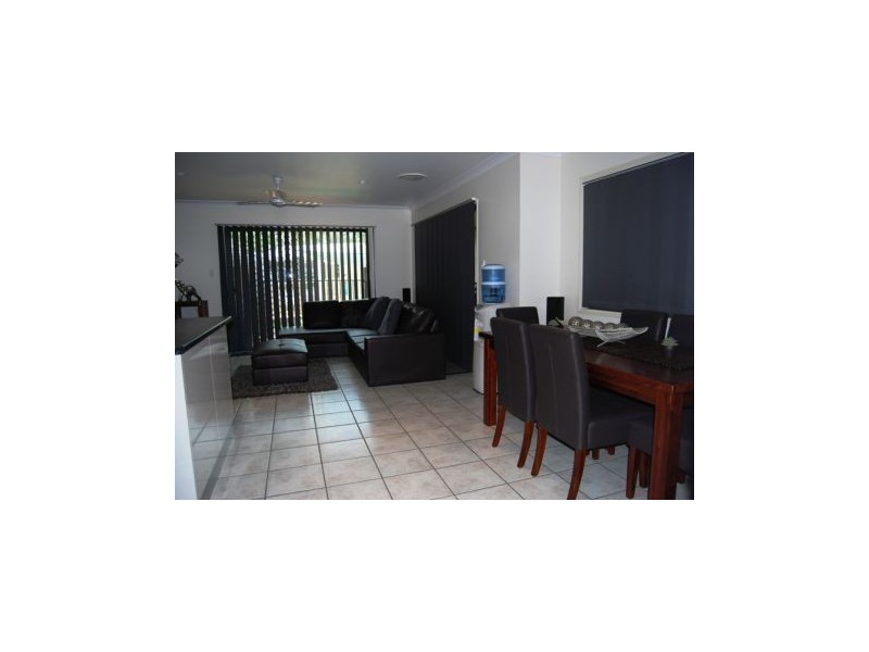 6 Hayman Crt, Bucasia QLD 4750