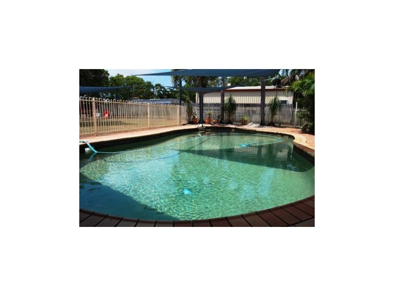 6 Hayman Crt, Bucasia QLD 4750