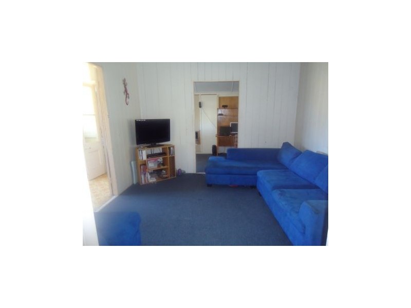 4 Longair Street, Mackay QLD 4740