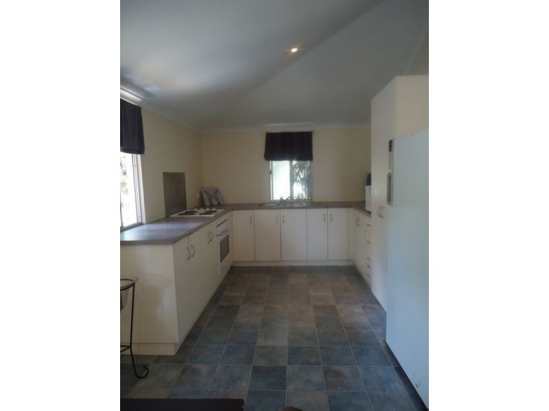 4 Longair Street, Mackay QLD 4740