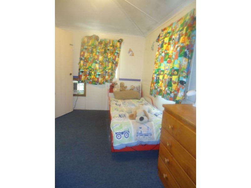 4 Longair Street, Mackay QLD 4740