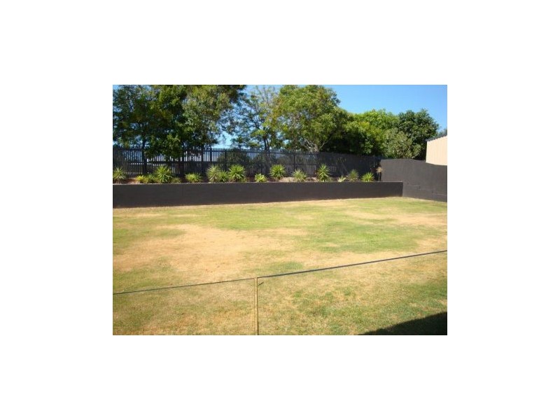 4 Compass Court, Shoal Point QLD 4750