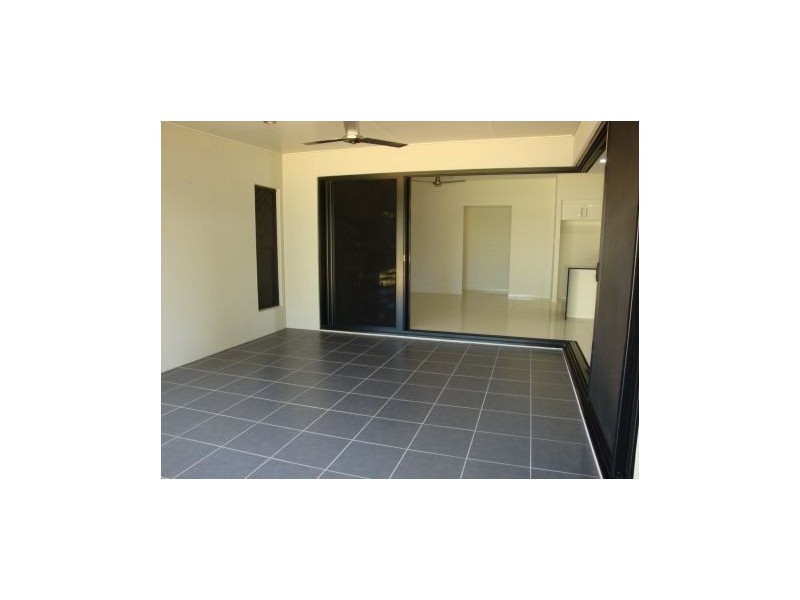 4 Compass Court, Shoal Point QLD 4750