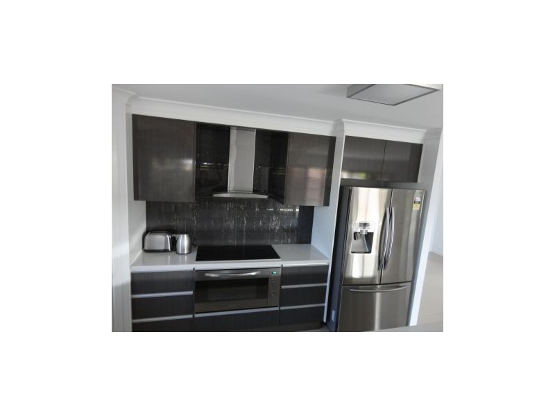 97 Canecutters Drive, Ooralea QLD 4740