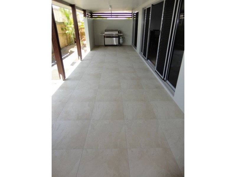 97 Canecutters Drive, Ooralea QLD 4740