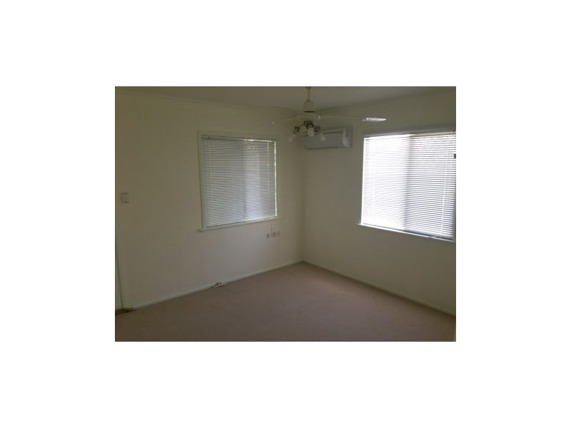 17b Mowlam Street, Eimeo QLD 4740