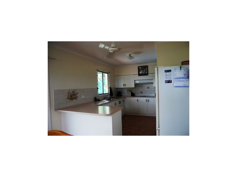 35 Cahill Cr, Rural View QLD 4740
