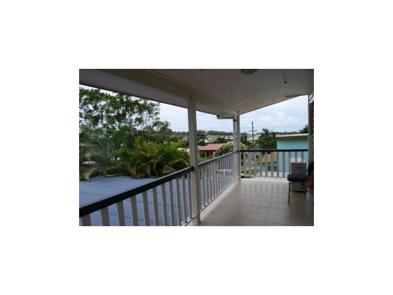35 Cahill Cr, Rural View QLD 4740
