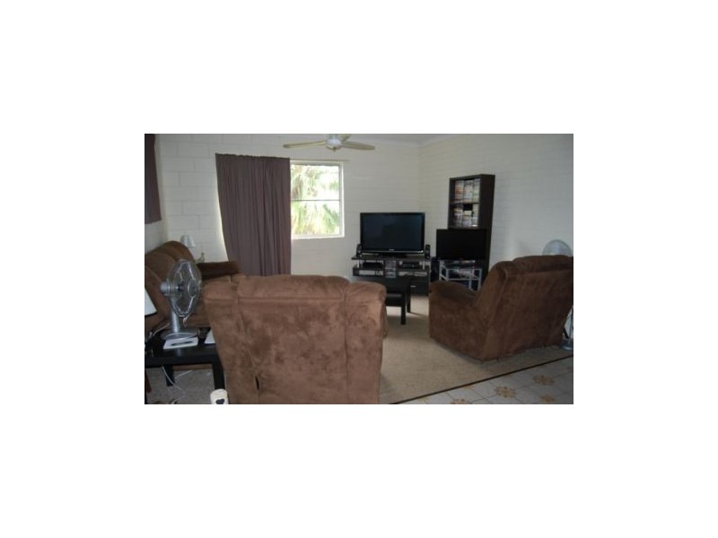 35 Cahill Cr, Rural View QLD 4740