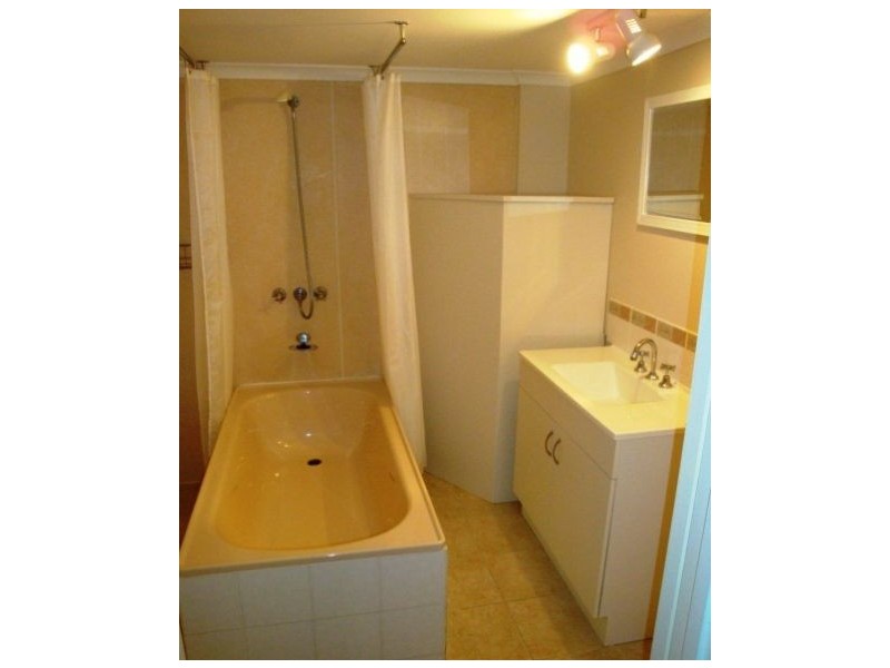 5 Beverley Street, West Mackay QLD 4740