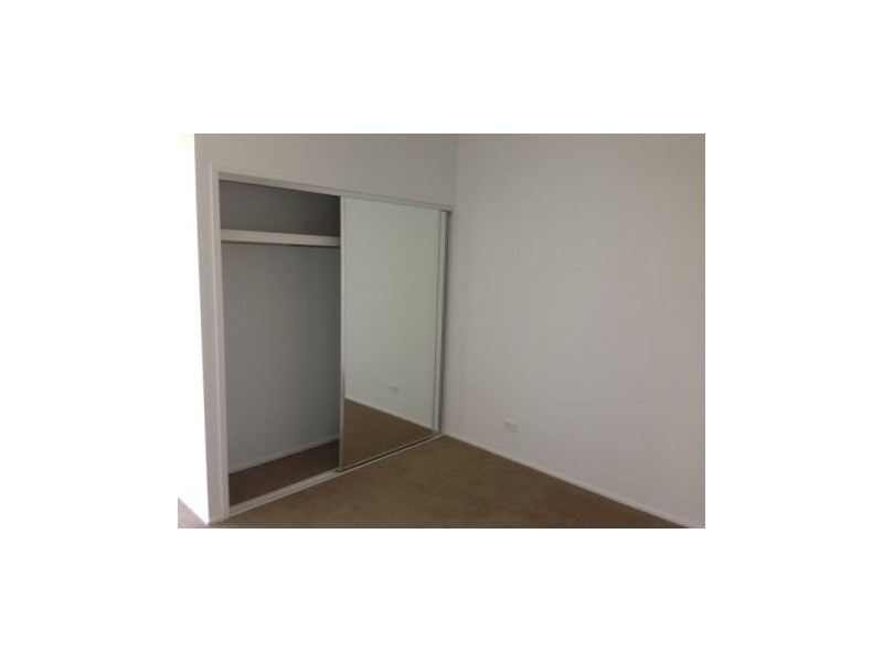 2/36 St Francis Drive, Moranbah QLD 4744