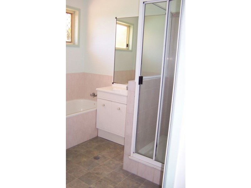 4 Abel Tasman, Rural View QLD 4740