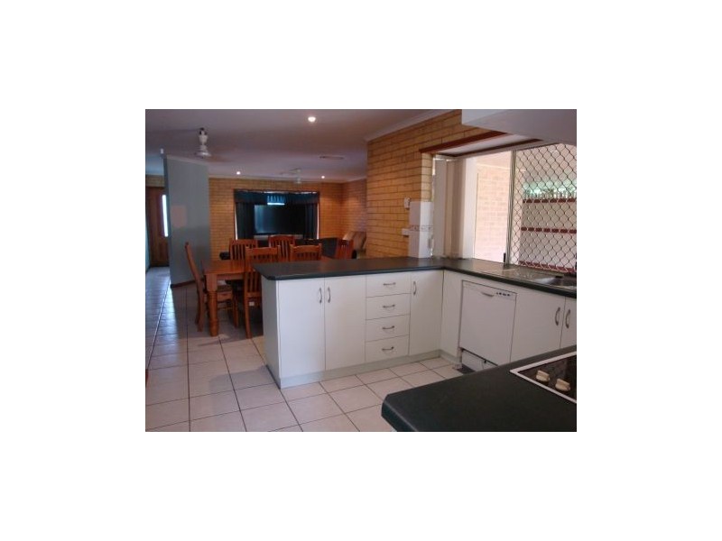 42 Amhurst Street, Slade Point QLD 4740