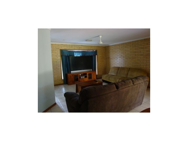 42 Amhurst Street, Slade Point QLD 4740