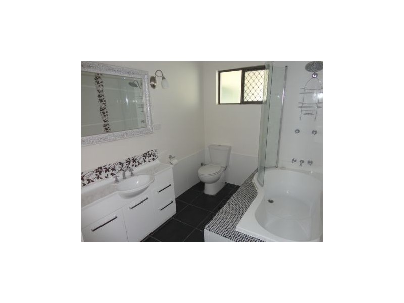 14 Pittman Street, Andergrove QLD 4740