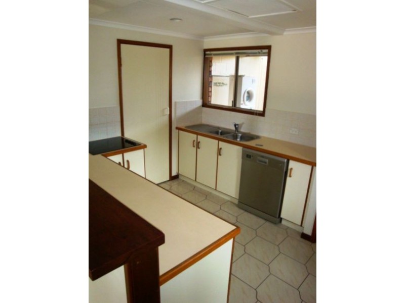 2/337 Alfred Street, Mackay QLD 4740